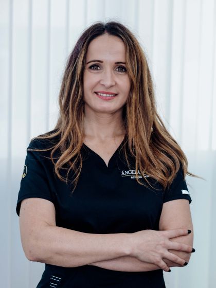 dra-angela-apostu-estetica-dental-santander